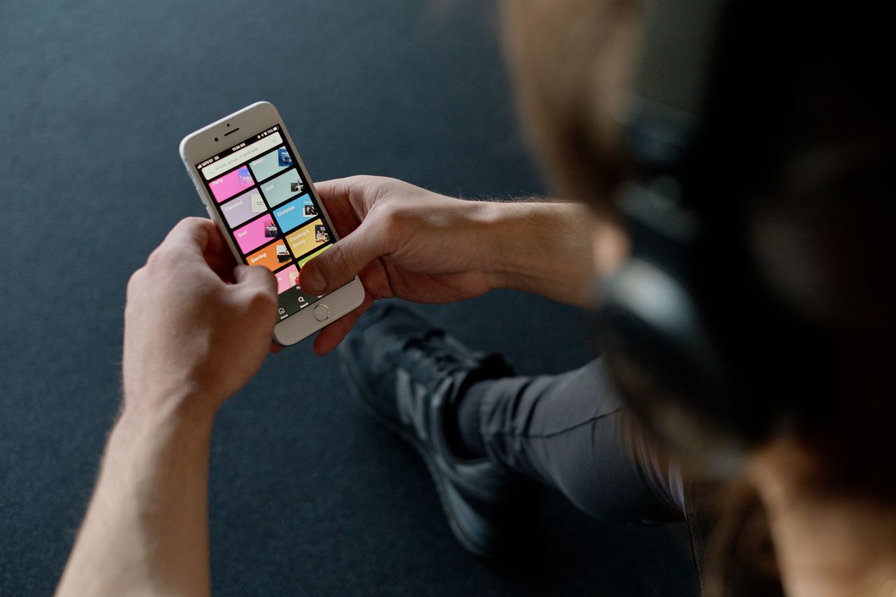 How to Download Spotify Music for Offline Listening on Android, iPhone and PC